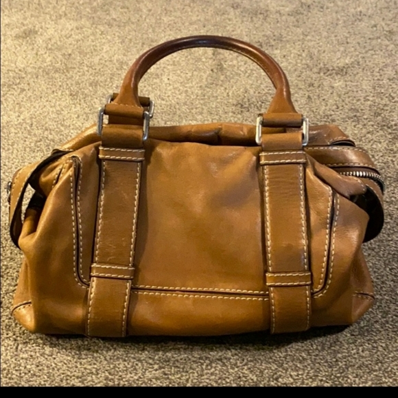 Small to medium size totes style purse. - Picture 2 of 3